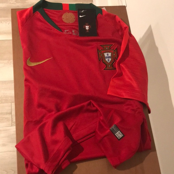 Official Portugal jersey soccer jersey - Picture 2 of 3